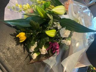 ８日金曜日の花束
