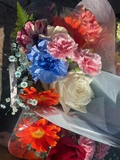 東大杯　お祝いの花束達